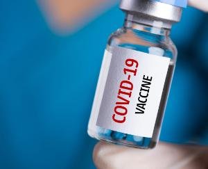 सोलन : कोविड-19 से बचाव के लिए गत दिवस 24813 व्यक्तियों का टीकाकरण