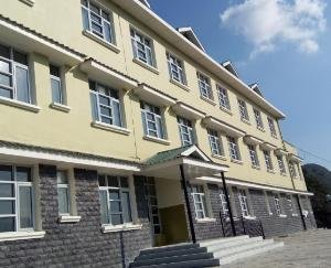 दाड़लाघाट में चार सालों से तैयार 30 बेड के सीएचसी अस्पताल को शुरू होने का इंतजार