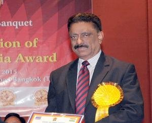 विश्वविद्यालय के माहौल को तनावपूर्ण बना रहे कुलपति - राठौर