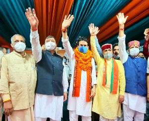 परवाणू : जनता के आशीर्वाद से अविरल चलेगी भाजपा की विजय यात्रा :अनुराग ठाकुर 