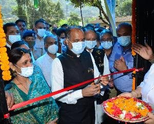 मुख्यमंत्री ने मंडी में नशा निवारण एवं पुनर्वास केंद्र का किया लोकार्पण