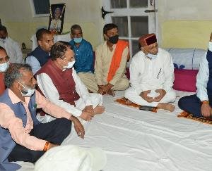 Chief Minister condoles the death of MLA Subhash Thakur's father