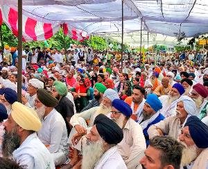 Farmers' strike in Karnal continues for the fourth day, meeting of 32 farmers' organizations in Chandigarh