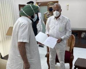 Capt Amarind Singh resigns as Chief Minister of Punjab