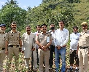 दाड़लाघाट : टैंक में फसें भालू के बच्चों को वन विभाग की टीम ने किया रेस्क्यू