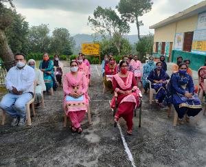 Darlaghat: Education dialogue program organized in Government High School Kashlog