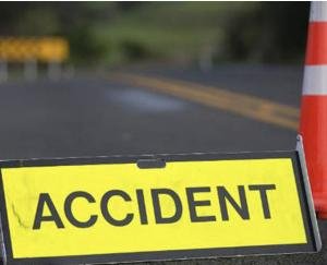 Delhi: Heavy collision between truck and Brezza car, 5 killed