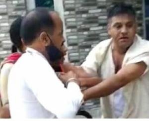 Hamirpur: Fight between two groups in Dib village of Jhaniyara Panchayat