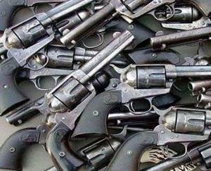 Darlaghat: Licensed holders get their weapons deposited in the police station