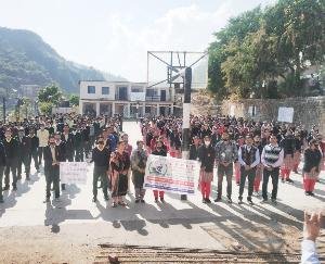 Solan: The importance of vote was told to the students in Navgaon and Darlaghat schools