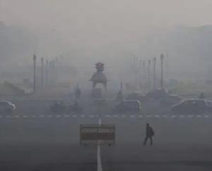 Delhi's air is poisoned, with AQI-436 the air quality in the capital 'severe'