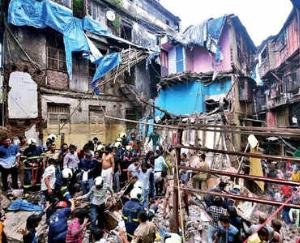 Major accident occurred in Mumbai, many people feared trapped due to building collapse
