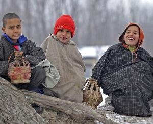 The mercury continues to fall in Jammu and Kashmir, the coldest night of the season in Srinagar with 1.6 degree Celsius