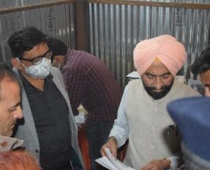 Paonta Sahib: SDM Vivek Mahajan inspected the paddy procurement center Haripur Tohana