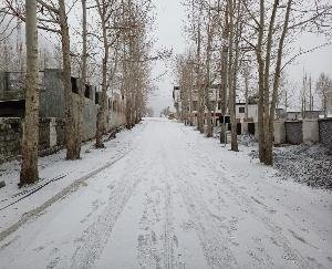 Himachal Pradesh: Snowfall begins in Lahaul-Spiti, temperature drops