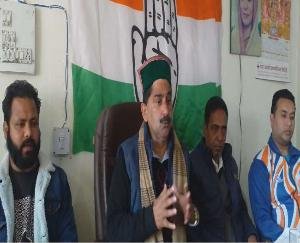 Government is trying to suppress voice of employees: Pathania