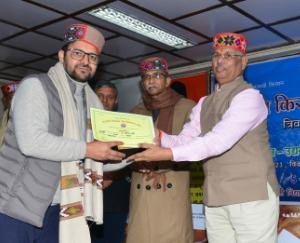 Shimla: Bharatiya Kisan Sangh is moving ahead with meaningful themes and inspiration: Governor