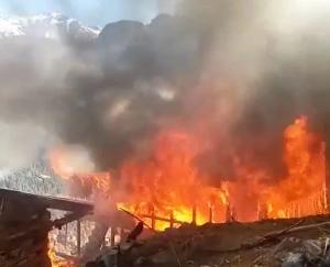 Fire in Majhan village of Kullu, 12 houses affected