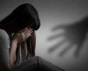 राष्ट्रीय और राज्य स्तरीय पुरस्कार से सम्मानित टीचर पर छेड़छाड़ का केस दर्ज़