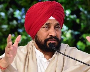 Before the assembly elections, the Congress government in Punjab gave a big gift to the farmers.