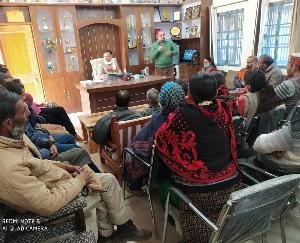 Dadlaghat: Education dialogue was organized in Government Adarsh Senior Secondary School, Dhundan.
