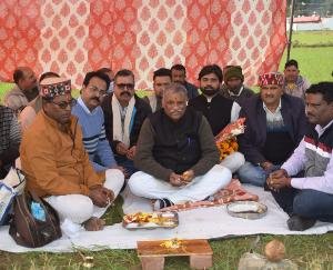 Energy Minister Sukh Ram Chaudhary inaugurated the building of Nagla School