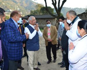 Mandi: Governor visited Adarsh De-addiction and Rehabilitation Center