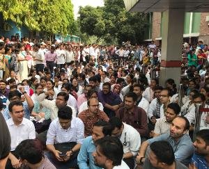 Delhi AIIMS Resident Doctors Association decides to call off their strike