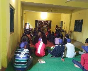 Dadlaghat: Students beautified the school in Government Senior Secondary School, Navgaon