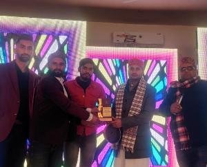 Nadaun: Shanky Thukral honored at Himachal Fearless Champs
