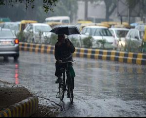 Severe cold is falling in many states including the country's capital Delhi, there is a possibility of rain in these states
