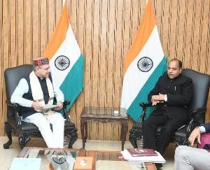 Chief Minister Jai Ram discussed the matter of extension of railway line with the Union Minister in Delhi.