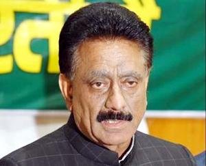 Demand to solve the problems of contractors soon from the government