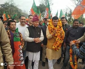 The people of Ladbhadol expressed their gratitude to Minister Thakur Mahendra Singh for fulfillment of their demand.
