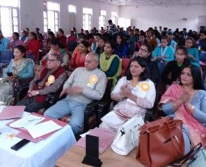 भाषण प्रतियोगिता में प्रथम स्थान पर अतुल जरयाल, द्वितीय वंदना व वेशाली