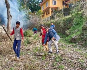 Cleanliness campaign under the leadership of Pradhan in Mangal Panchayat