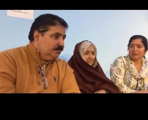 हमीरपुर अपनी बेटी के पास पहुंची 80 वर्षीय वृद्धा राजदेई