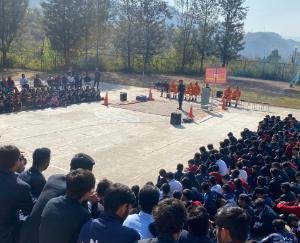 Tips to deal with the disaster given to the children in Baniya Devi