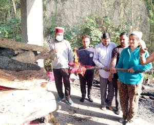 Daughters lit fire to their deceased mother