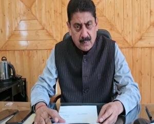  Hole in the boat of Congress, AAP does not exist: Pathania