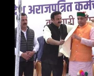 : CM gave a gift to the employees: Vinod Sharma