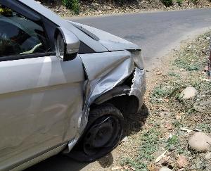 Two cars collided with each other at 11 am on Monday in Chaplah