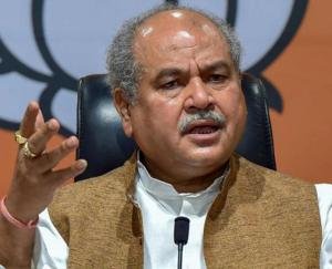 Agriculture Minister gave farming tips to farmers