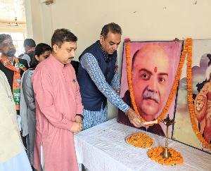 Congress will be free till general elections: Tandon