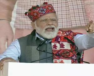  Shimla: On the completion of eight years of the Modi government, a national program was organized in the capital Shimla.