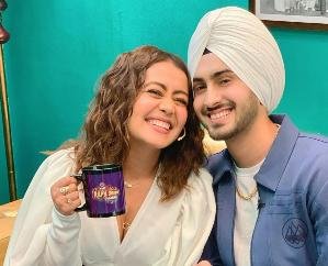 Neha Kakkar's husband Rohanpreet Singh's diamond ring and valuables stolen from hotel in Himachal