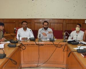 meeting was held in Shimla regarding the live program of the Prime Minister to be held on 31st May.