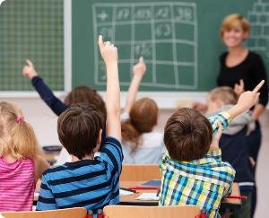  So in the absence of the teacher, the children's class will take pen, Naurangabad school invented