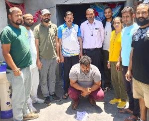  Youth arrested with chitta and cash