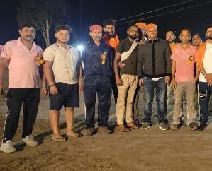Pragpur: Social worker Mukesh Thakur gave 11 thousand rupees to the cricket tournament in Kolhapur
